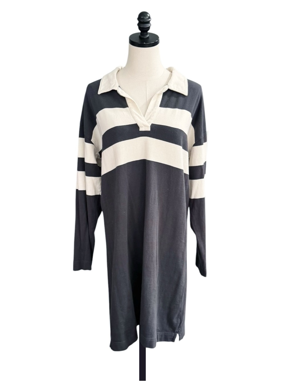 Faherty Rugby Jersey Polo Dress in Open Stripe - Grey | LARGE - Picture 2 of 9